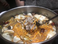 -野菌皇海景野生菌火锅(滨海大道店)