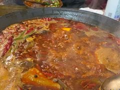 -黄潇洒老火锅(九眼桥宏济巷店)