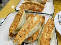 肉三鲜锅贴-春水锅贴·传统鲁菜(大明湖店)