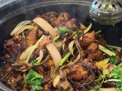 茶树菇香辣鸡煲-清真重庆巴爷香辣鸡煲(南小巷店)