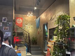 -臻鲜燕海鲜融合餐厅(金陵style店)