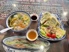 鲜肉馄饨-长人馄饨铺(解放街店)