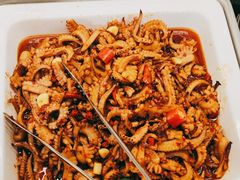 爆炒鱿鱼花-爱客得牛排海鲜烤肉·火锅自助(春熙路黑金好店)