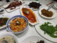 -梅龙镇酒家(南京西路总店)
