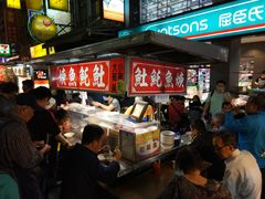 -六合夜市