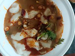 招牌螺蛳鱼粉-董小姐一人一份酸菜鱼(新时代商业街店)