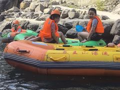 -安吉龙王山峡谷漂流