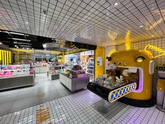 -泡泡玛特POPMART(上海环球港店)