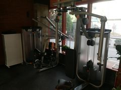 -VLines耀能运动24小时·月付制健身(京广桥店)
