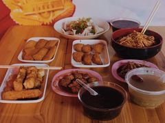 -爆炸头阿姨小四川正宗川味小吃(无任何分店)