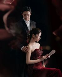 -喜爱高定婚纱摄影