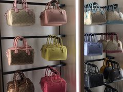 -COACH蔻驰(赛特奥特莱斯店)