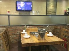 大堂-喇喇排骨火锅·传统韩式脊骨汤(望京西园总店)