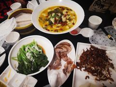 -皇城根·烤鸭·鱼头·家常菜(欧亚大观乐活城店)