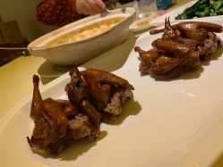烧乳鸽-惠食佳·宴会厅(滨江西路店)