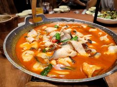 -老滇山寨•云南特色菜•地方菜•民族风情歌舞表演(金碧店)