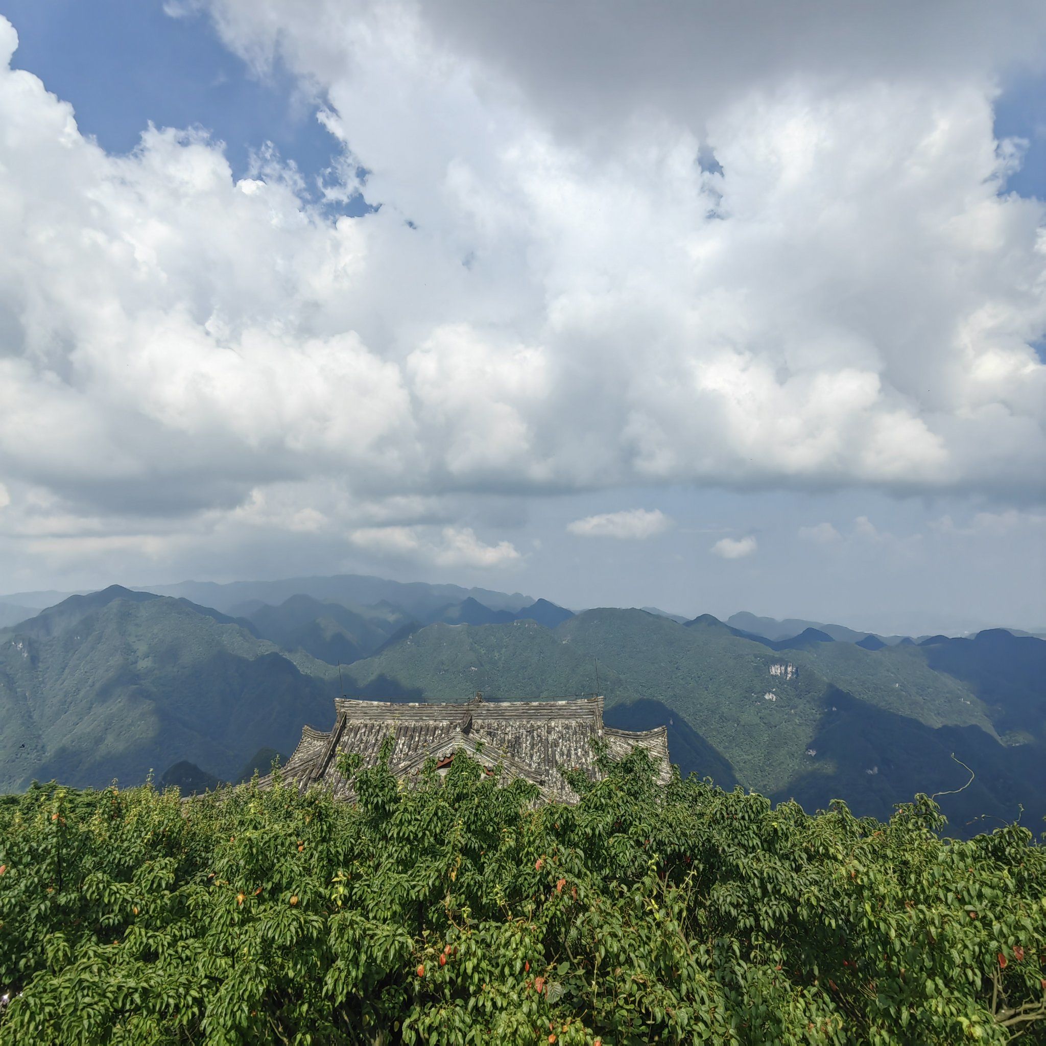 心心念念的娄山关,风景秀丽,山峦叠嶂,来