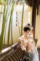 -一揽芳华汉服旗袍体验馆(拙政园店)