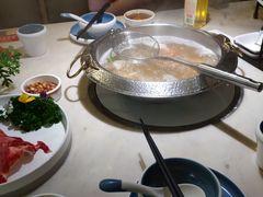 -左庭右院鲜牛肉火锅(浦江欢乐颂店)