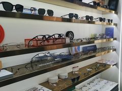 -视野联行眼镜蔡司·依视路官方授权店(顺城店)