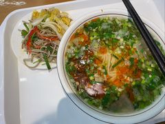 -伊京轩兰州牛肉面(闹市口店)