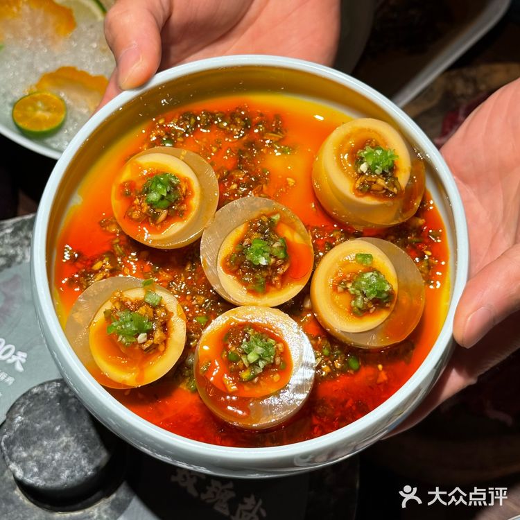 🇭🇰香港首家！吃完用一生去怀念菌菇火锅！！