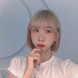 -BULB STUDIO 巴柏明星发型工作室