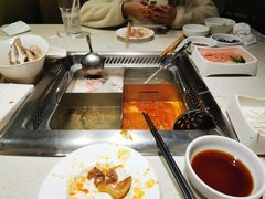 -海底捞火锅鲜切牛肉主题店(长寿路店)