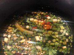 -尚尚仙·酸汤猪手·猪肚鸡火锅(华联万柳购物中心店)