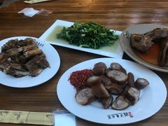 -老鼎万春卤菜(五代传承创始老店)