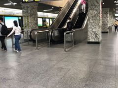 -烈士陵园(地铁站)