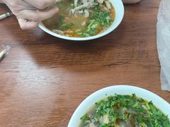 -春雨羊汤店(广开四马路总店)
