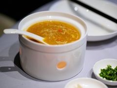 蟹粉鱼翅-屋里厢上海菜馆
