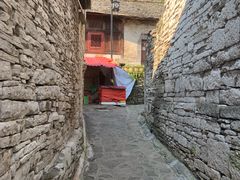 -高荡千年布依古寨旅游景区