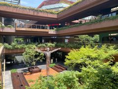 -瑞虹新天地月亮湾