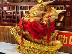 -袁小二大东北铁锅炖(吉祥村总部)