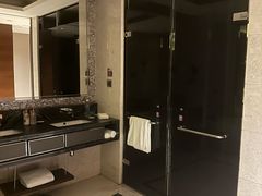 -天津京基皇冠假日酒店