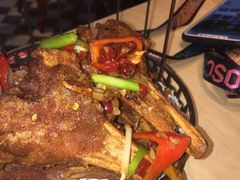椒盐鸭下巴-避风塘(百联东郊店)