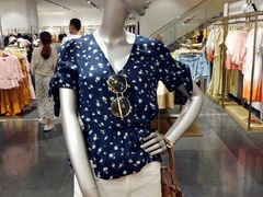 -URBAN REVIVO(济南世茂广场店)