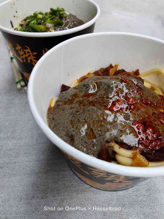 熊腊生热干面馆(宝丰店)-"这家店开在崇仁路轻轨站旁的一个小巷子里面