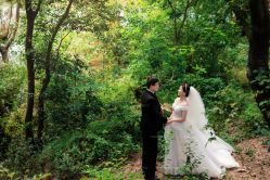 -雪中彩影婚纱摄影·微光艺术中心