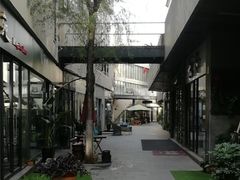 -泉乐坊步行街(烟酒特产平价超市店)