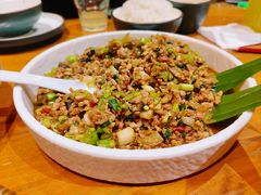 -老滇山寨•云南特色菜•地方菜•民族风情歌舞表演(金碧店)