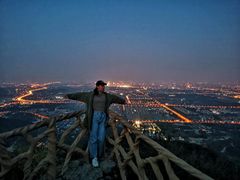 -鬼笑石后山停车场