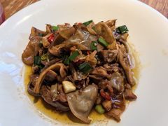 -新白鹿餐厅(银泰西湖文化广场店)