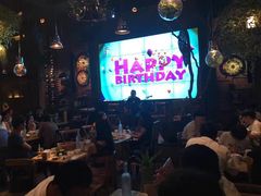 -胡桃里音乐餐厅(陶溪川店)(川湘赣菜·世界百大酒庄直供红酒·音乐表演)