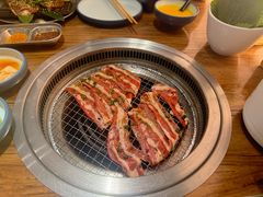 -明洞阿姨·韩式酱蟹烤肉·创意料理(三元桥店)