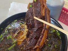 -小龙大肉面馆