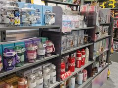 -潮品挚尚(五角场苏宁易购店)