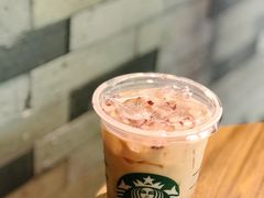 莓莓燕麦红茶玛奇朵-星巴克臻选(湖滨道店)